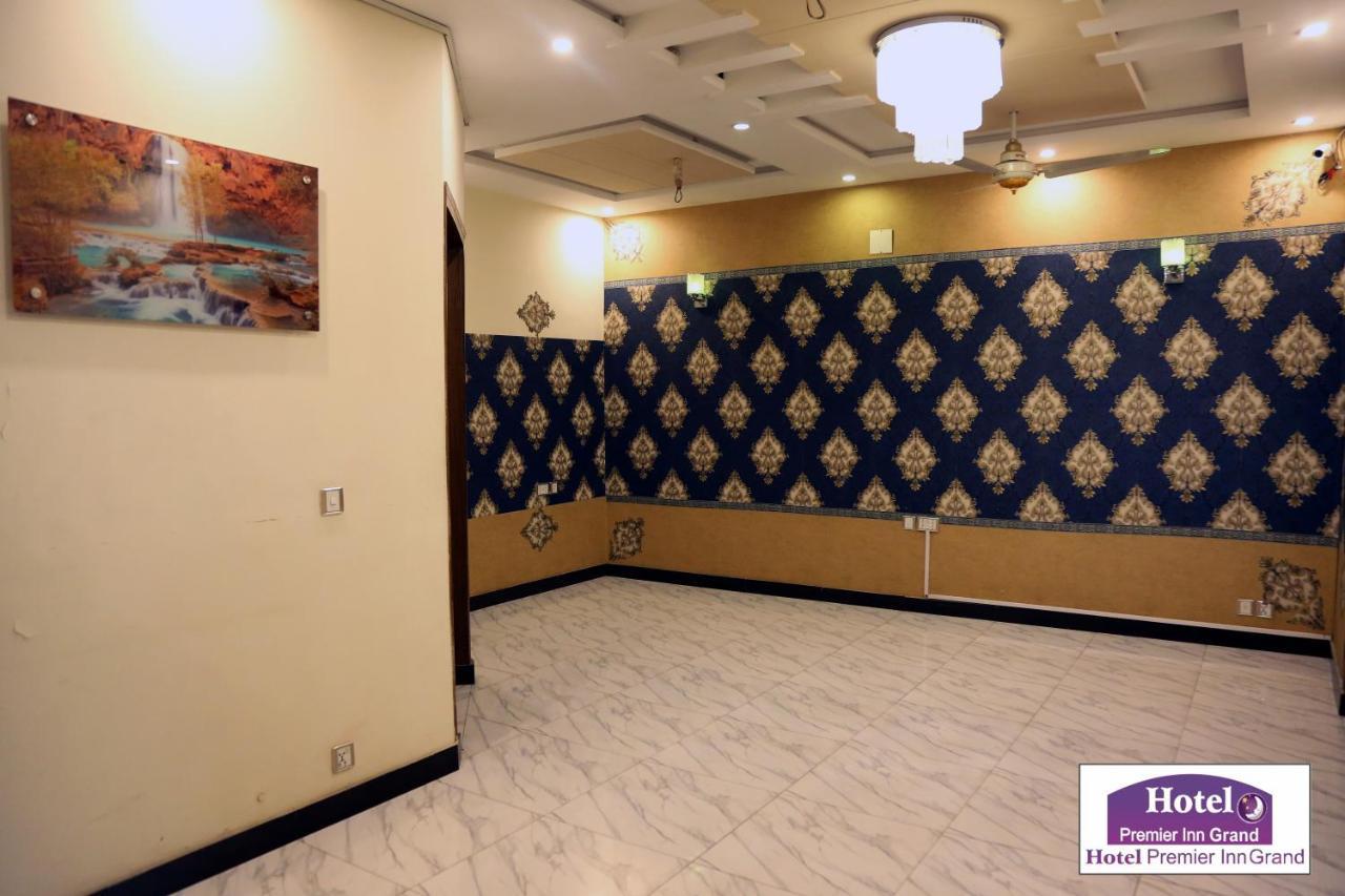 Premier Inn Johar Town Lahore Bagian luar foto