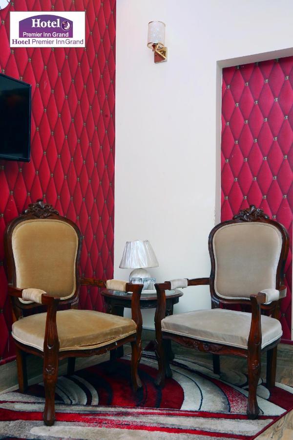 Premier Inn Johar Town Lahore Bagian luar foto