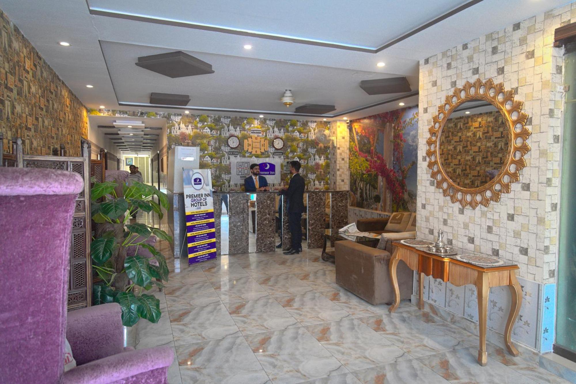Premier Inn Johar Town Lahore Bagian luar foto