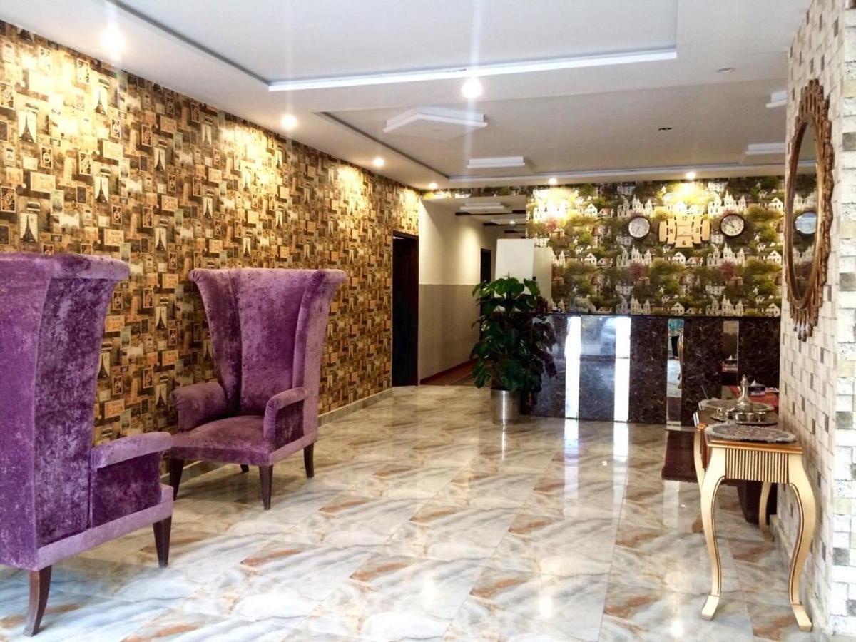 Premier Inn Johar Town Lahore Bagian luar foto